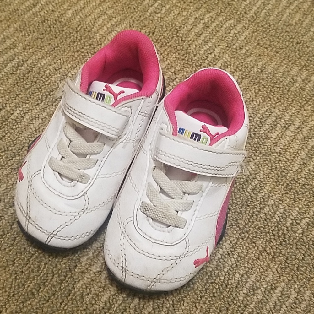 Puma athletic shoes!!!